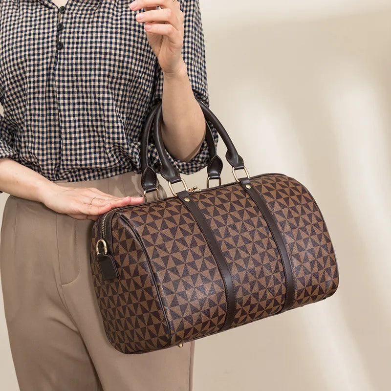Duffle Bag Style Leather Traveling Handbag For Lady